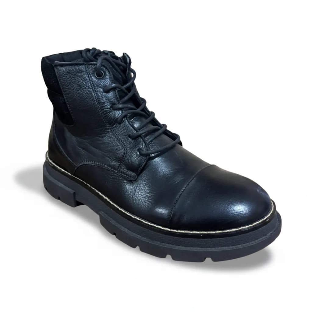 Bota Preta Unissex em Couro BX66